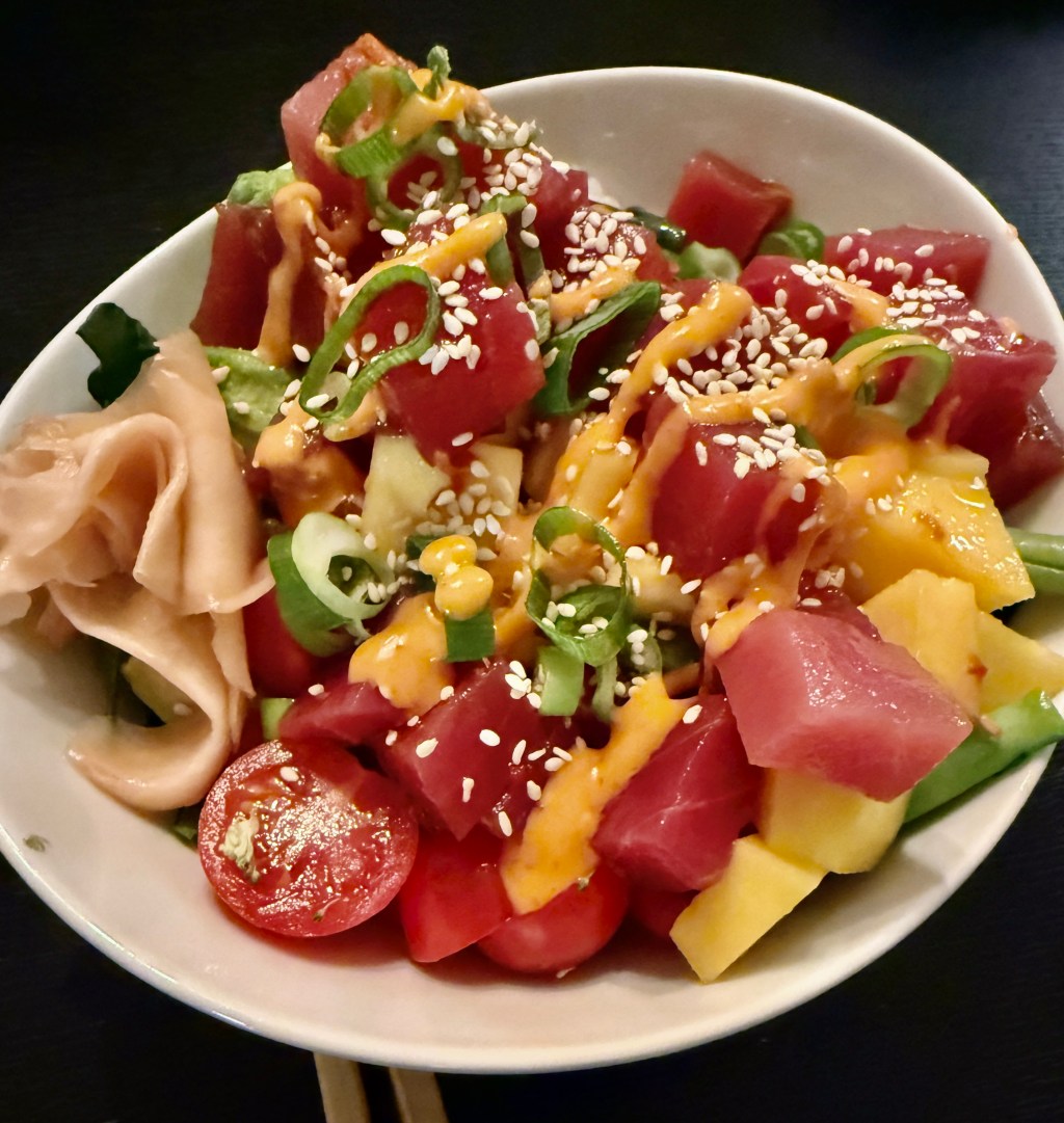 tuna poke bowl