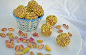 pistachio energy balls